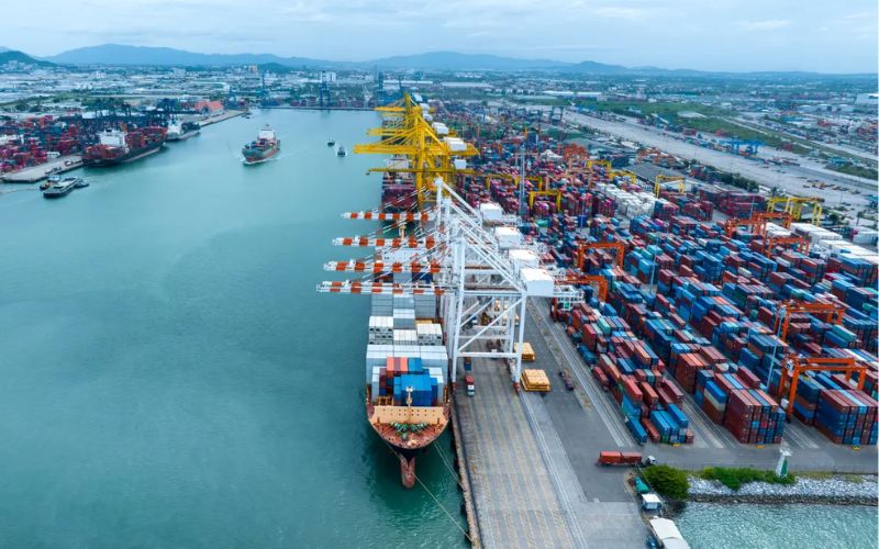 phi caf la gi 4 Finlogistics https://www.finlogistics.vn