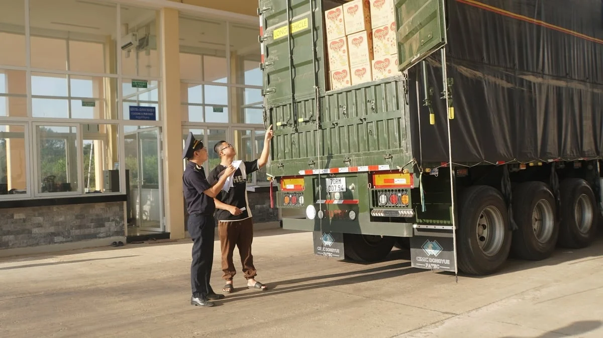 Tổng quan cửa khẩu Xa Mát Tây Ninh cửa ngõ logistics quốc tế 4 1768554926365 dsc09436 110031 830 161018 Finlogistics https://www.finlogistics.vn