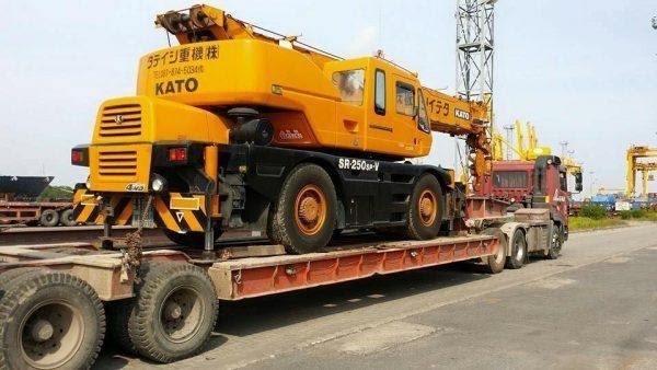 Những lưu ý khi vận chuyển hàng quá khổ quá tải 4 hang hoa qua kho qua tai4 Finlogistics https://www.finlogistics.vn