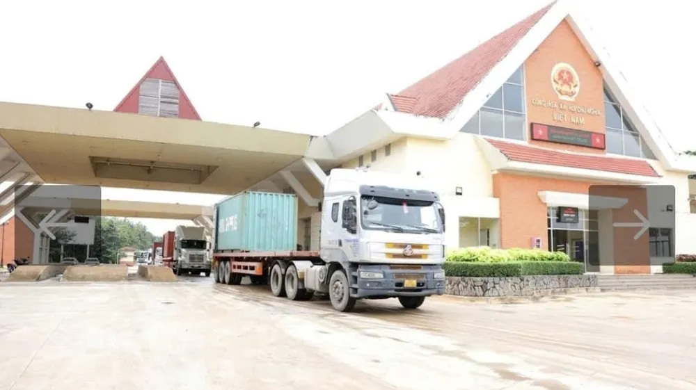 Tổng quan cửa khẩu Xa Mát Tây Ninh cửa ngõ logistics quốc tế 3 z6123455483031 b45391c4f4ae86ba7b079556767aa95f 3885.jpg Finlogistics https://www.finlogistics.vn