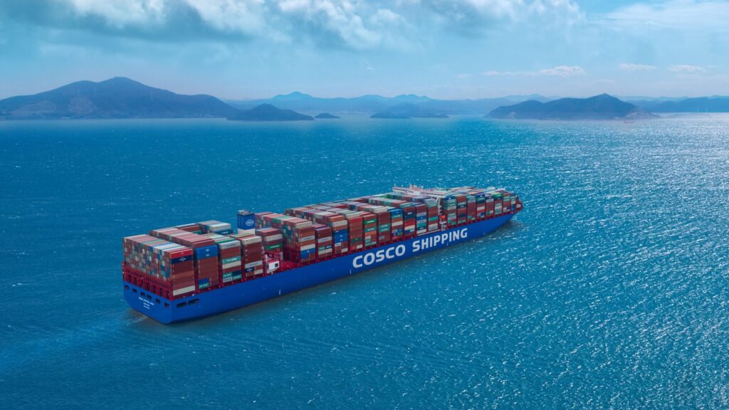 tau container dien cosco voi suc chua 700 teu 2 1024x576 1 Finlogistics https://www.finlogistics.vn