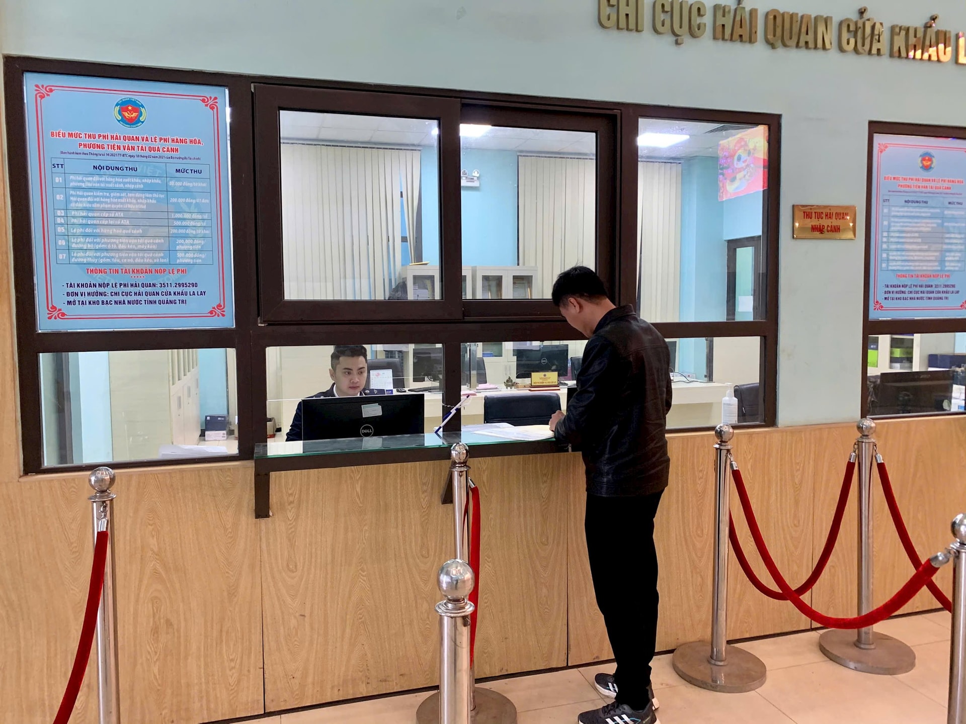 can bo hai quan tuc truc lam viec xuyen tet anh hai quan la lay Finlogistics https://www.finlogistics.vn